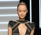 Défilé Maxime Simoens haute couture printemps-été 2012 à Paris, le 25 janvier 2012.