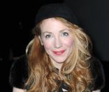 Julie Depardieu au premier rang du défilé haute couture de Maxime Simoens à Paris, le 25 janvier 2012.