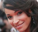 Cindy Fabre (Miss France 2005) amoureuse : ''Question câlins, je suis comblée''