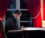  Nicolas Sarkozy face à Laurent Delahousse, Claire Chazal et les Français sur TF1, le 30 janvier 2012. 
 &nbsp; 