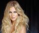 Liz Solari pose sensuellement pour la marque de lingerie Lody.