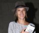 Alessandra Ambrosio, enceinte, fatiguée et souriante avec Jamie et sa fille Anja