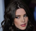 La superbe Ashley Greene, star de la saga Twilight, impressionne par sa beauté et sa grâce à chaque sortie. 