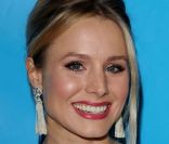 Kristen Bell pose en décembre 2011 à Los Angeles lors d'une soirée pour l'UNICEF