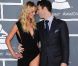 Grammys, les couples : Adam Levine et Anna V. torrides, Lily Aldridge enceinte