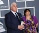 Mitch et Janis Winehouse sur le tapis rouge de la cérémonie des 54e Grammy Awards au Staples Center de Los Angeles le 12 février 2012. Les stars étaient nombreuses à être venues accompagnées pour la grand-messe des récompenses musicales américaines.