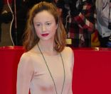 Andrea Riseborough à Berlin, le 12 février 2012. 