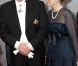 Sir Roger Moore et son épouse Kristina Thorstrup au 56e Bal de l'Opéra de Vienne.
Comme chaque année, de nombreuses célébrités et personnalités ont assisté en toute élégance au 56e Bal de l'Opéra de Vienne, le 16 février 2012.