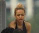 Chris Brown et sa compagne Karrueche Tran passent l'après-midi sur une plage de Miami avec des amis le 17 février 2012