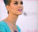 Katy Perry, radieuse, a lancé sa ligne de faux-cils le 22 février 2012