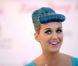 Katy Perry, heureuse et superbe en Californie a lancé sa ligne de faux-cils le 22 février 2012