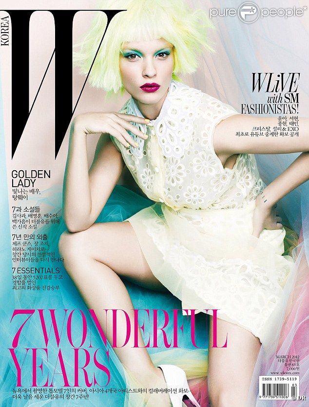 Crystal Renn, tout simplement superbe en couverture du magazine  W Korea  de mars 2012.