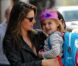 Alessandra Ambrosio, enceinte, dévoile ses jambes sublimes et douces