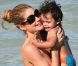 Doutzen Kroes : Aux anges avec son fils Phyllon, elle est déjà en vacances !