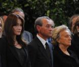 Nicolas Sarkozy, Carla Bruni, Bertrand Delanöé et Bernadette Chirac dans l'église