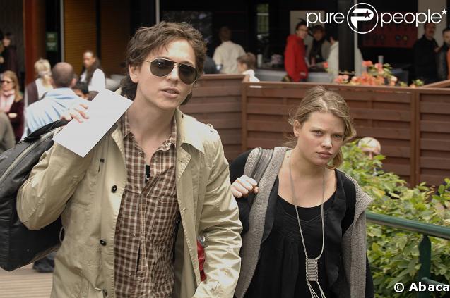 Raphaël et Mélanie Thierry heureux parents
