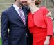 Photo des fiançailles du grand-duc héritier Guillaume de Luxembourg et de la comtesse Stéphanie de Lannoy, le 27 avril 2012, au château de Berg, à l'issue du déjeuner réunissant leurs deux familles, au lendemain de l'annonce de leurs fiançailles.