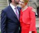 Photo des fiançailles du grand-duc héritier Guillaume de Luxembourg et de la comtesse Stéphanie de Lannoy, le 27 avril 2012, au château de Berg, à l'issue du déjeuner réunissant leurs deux familles, au lendemain de l'annonce de leurs fiançailles.