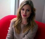 Georgia May Jagger continue le combat de sa mère Jerry Hall
