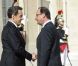 Sur le perron de l'Elysée, la passation de pouvoir entre Nicolas Sarkozy et François Hollande, le 15 mai 2012.