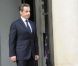 Nicolas Sarkozy sur le perron de l'Elysée attend François Hollande, le 15 mai 2012.