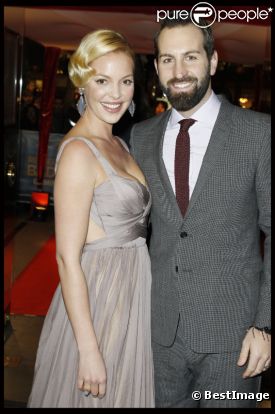 Katherine Heigl et Josh Kelley posent avec leur adorable poupee Adalaide......