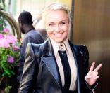 Hayden Panettiere : Souriante et sexy en cuir, elle rayonne