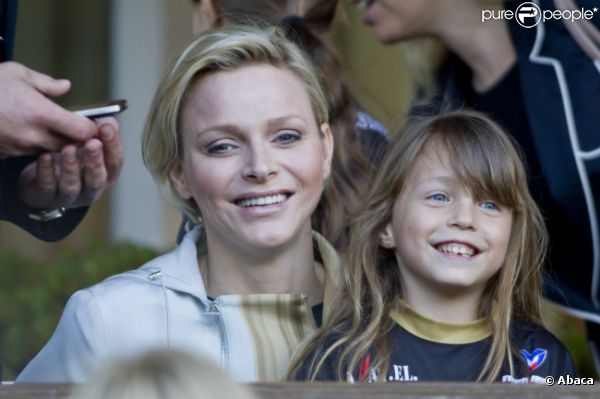 La princesse Charlène lors d'un match de foot de charité donné en faveur de l'association de la princesse Charlène au Stade Louis II de Monaco le 22 mai 2012
