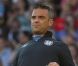 Robbie Williams à l'échauffement avant le coup d'envoi du match de charité Soccer Aid 2012 à Old Trafford. Manchester, le 27 mai 2012.