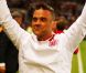 Robbie Williams savoure la victoire de son équipe, 3 à 1, face au Reste Du Monde à Old Trafford. Manchester, le 27 mai 2012.