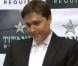 Robin-John Gibb, fils de Robin Gibb et son épouse Dwina, parlant en avril 2012 du  Titanic Requiem  qu'il avait créé avec son père...
