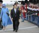 Cérémonie de bienvenue pour la visite officielle du président de la République populaire de Chine Hu Jintao et son épouse Liu Yongqing sur le tarmac de l'aéroport Kastrup de Copenhague, le 14 juin 2012.