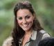 La duchesse de Cambridge, Kate Middleton, superbe, est partie à la rencontre des enfants de quartiers déshérités à Wrotham dans le Kent dans le cadre du projet Ark Schools, le 17 juin 2012