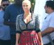 Très concentrée, Amber Rose sur le tournage de School Dance, de Nick Cannon, à Norwalk, le 18 juin 2012