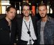 EXCLU : Gad Elmaleh, Nicolas Coullier et M. Pokora au Stade de France pour les concerts de Johnny Hallyday, juin 2012.