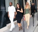 Kanye West et Kim Kardashian : Les amoureux ignorent la belle Bar Refaeli !