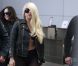 Lady Gaga à la descente de son avion, aéroport de Los Angeles, le 9 juillet 2012.