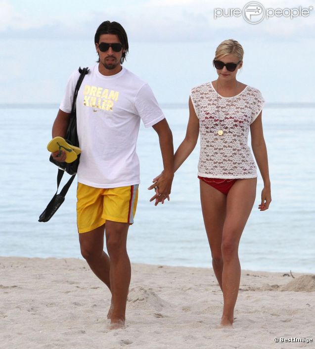 سجن مدير صحيفة في تونس بسبب صورة امرأة عارية 894778-sami-khedira-et-lena-gercke-le-12-637x0-2