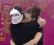 Pause tendresse entre Capucine et Thomas ( Secret Story 6  - le vendredi 20 juillet 2012).