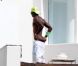 Mario Balotelli en charmante compagnie le 11 juillet 2012 à Ibiza