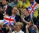 Le prince William et le prince Harry ont applaudi la médaille de bronze de l'équipe masculine britannique dans le concours général de gymnastique, le 30 juillet 2012.
