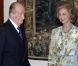 Le roi Juan Carlos Ier d'Espagne, entouré de sa femme la reine Sofia, de son fils le prince Felipe et de sa belle-fille la princesse Letizia, offrait le 8 août 2012 au palais de la Almudaina le traditionnel dîner pour les autorités des îles Baléares dans le cadre des vacances d'été de la famille royale à Palma de Majorque.