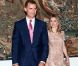 En présence de Felipe Letizia, le roi Juan Carlos Ier d'Espagne, avec sa femme la reine Sofia, offrait le 8 août 2012 au palais de la Almudaina le traditionnel dîner pour les autorités des îles Baléares dans le cadre des vacances d'été de la famille royale à Palma de Majorque.