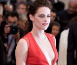 Kristen Stewart en mai 2012 à Cannes pour la présentation de  Sur la route  de Walter Salles.