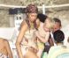  Lilly Kerssenberg s'occupe d'Amadeus alors qu'elle prend le bateau avec son mari Boris Becker en vacances en famille à Formentera le 13 août 2012 