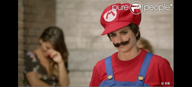 Publicité de New Super Mario Bros 2 avec Penélope et Mónica Cruz