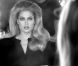 Doutzen Kroes dans les backstages de la publicité Elnett, de L'Oréal Paris. Capture d'écran