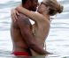 Doutzen Kroes et son époux Sunnery James passent de doux moments dans les eaux chaudes de Miami. Le 16 août 2012