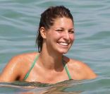 La sublime Laury Thilleman au Club 55 à Saint-Tropez, le 21 août 2012