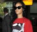 Rihanna, détendue à son arrivée à l'aéroport d'Heathrow. Londres, le 27 août 2012.